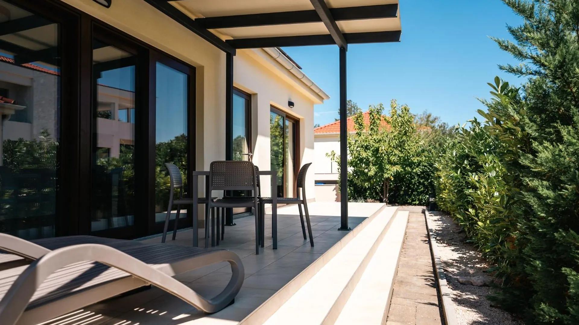 Vsg Resort - Relaxing Apartments, 200M From The Sea, With Pool, Sauna & Jacuzzi Klimno 0*,