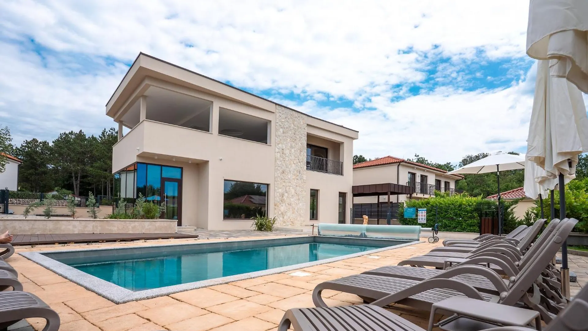 Vsg Resort - Relaxing Apartments, 200M From The Sea, With Pool, Sauna & Jacuzzi Klimno Apartament