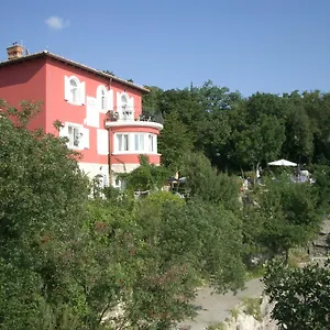 Dora Kraljevica