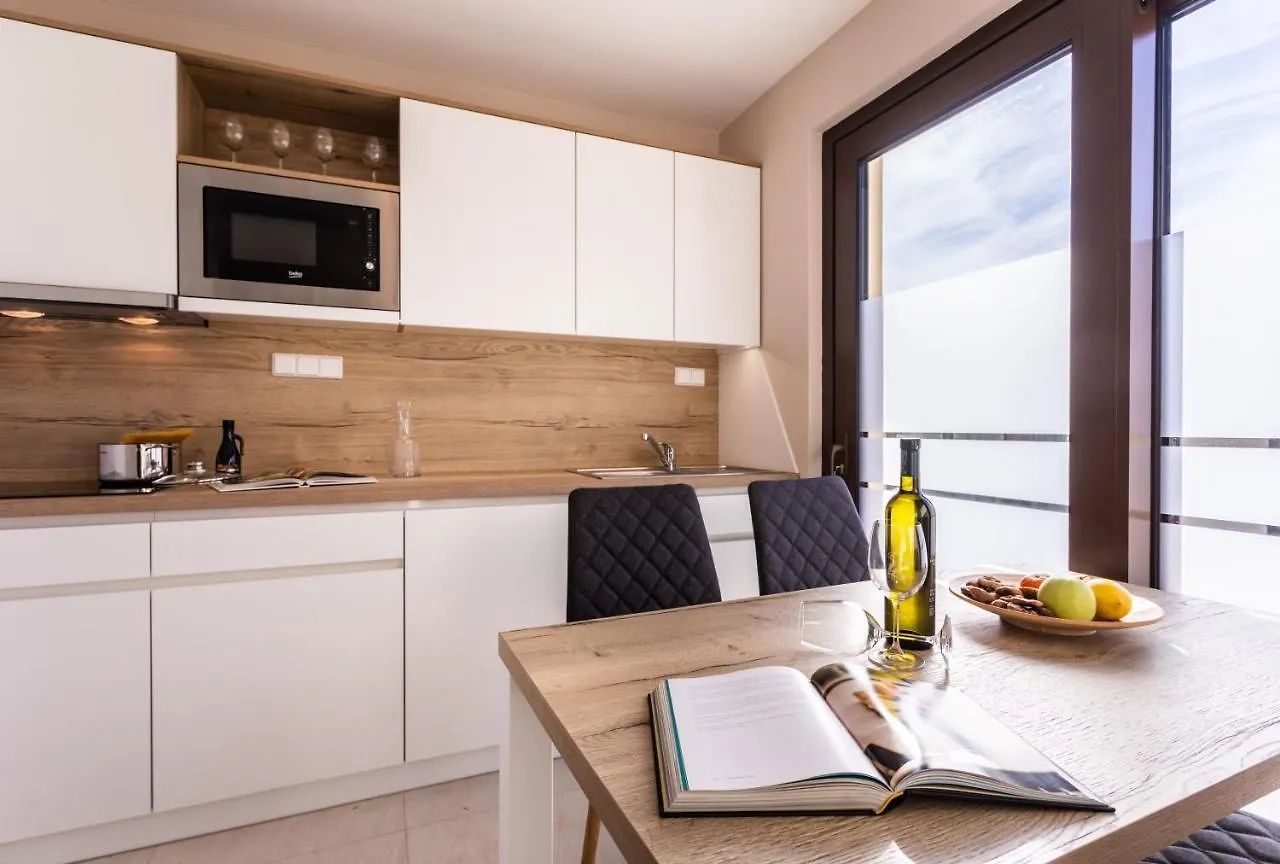 Vsg Resort - Relaxing Apartments, 200M From The Sea, With Pool, Sauna & Jacuzzi Klimno Croatia