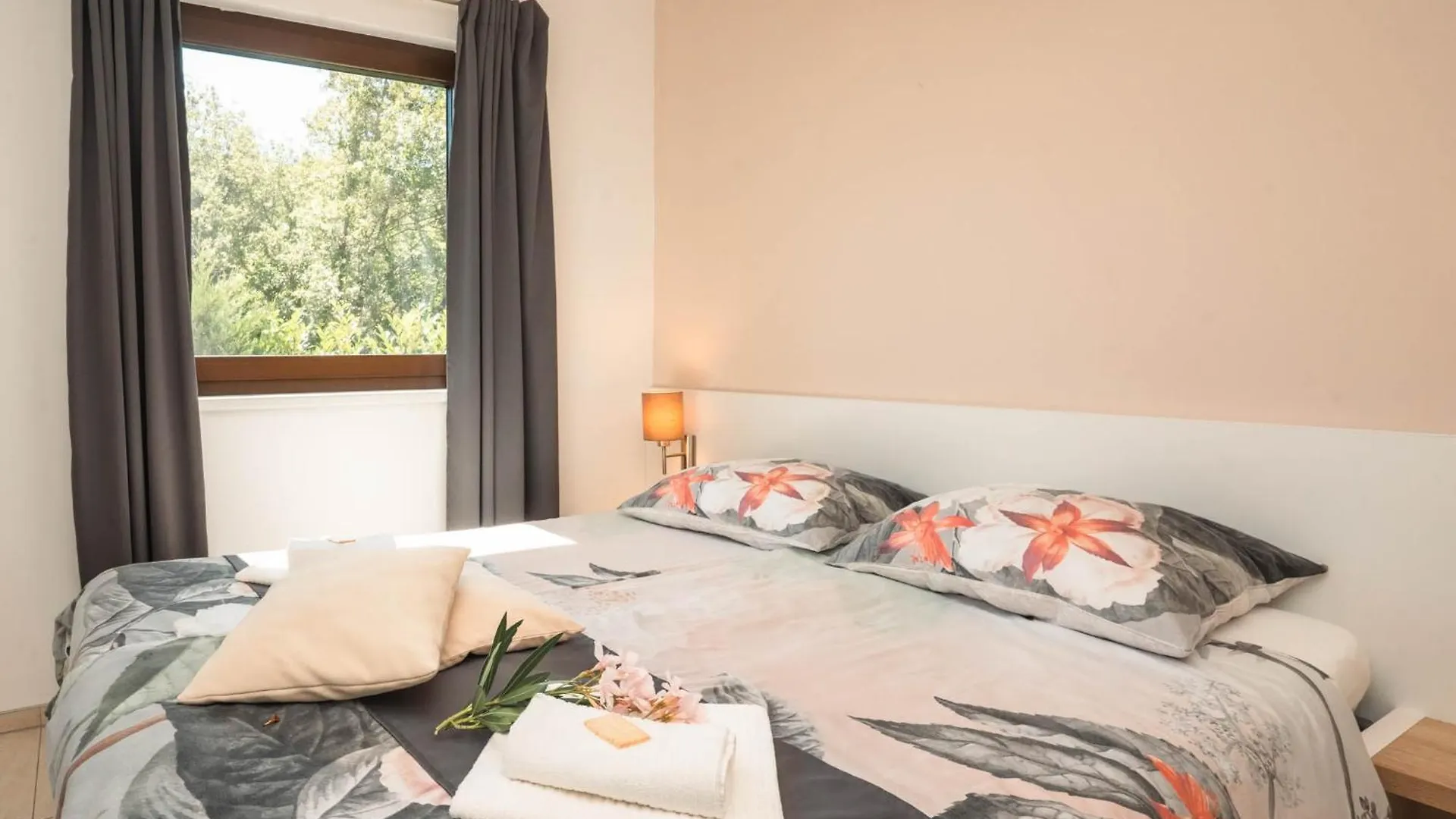Vsg Resort - Relaxing Apartments, 200M From The Sea, With Pool, Sauna & Jacuzzi Klimno Apartment